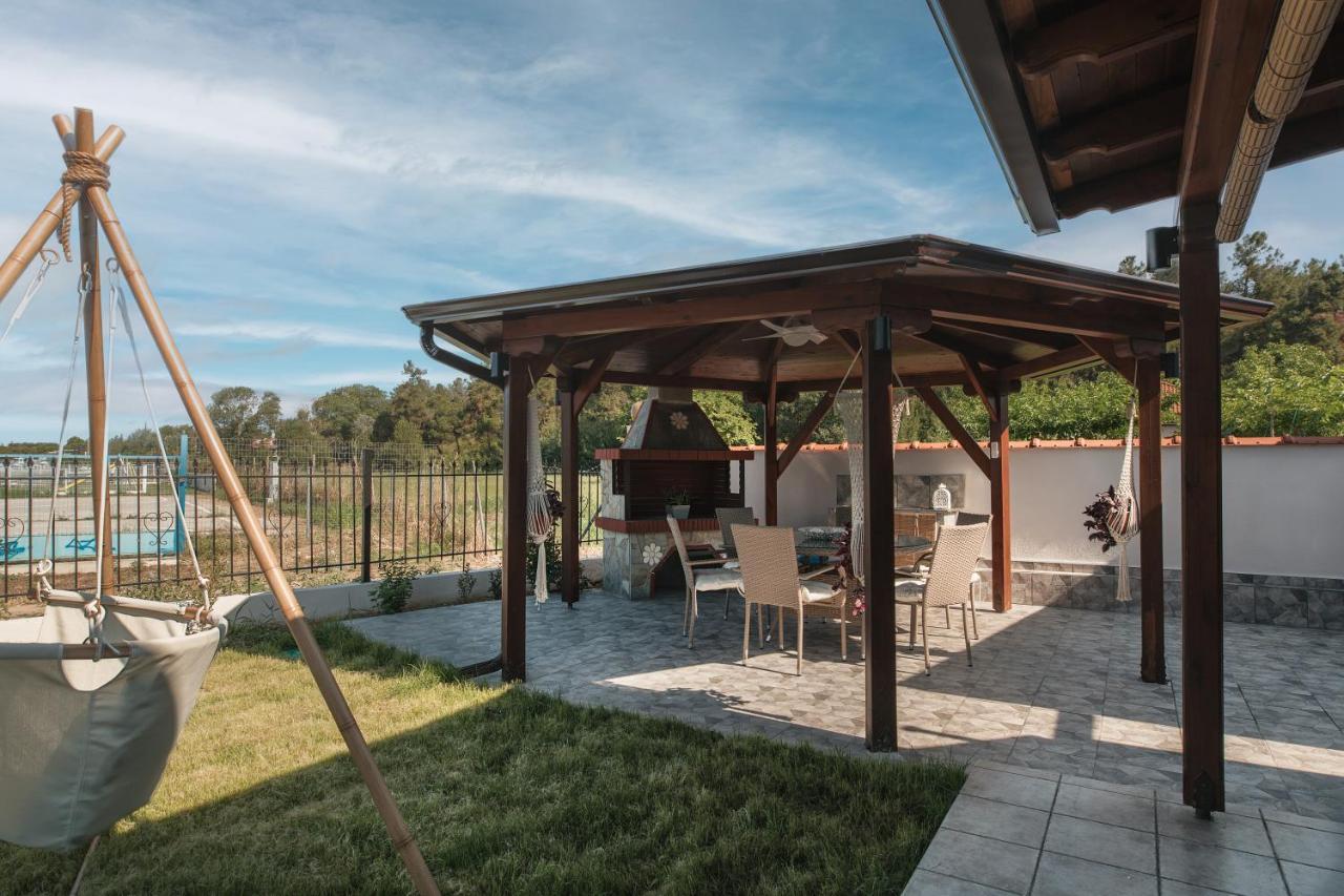 Wood House "Private Spa" Vergia Buitenkant foto